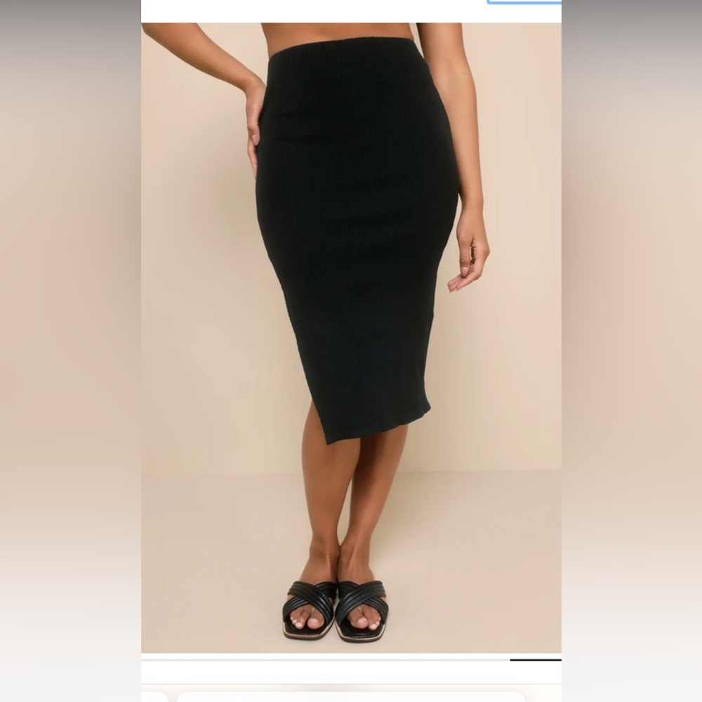 Lulu's Classica Ribbed Black Pencil Skirt